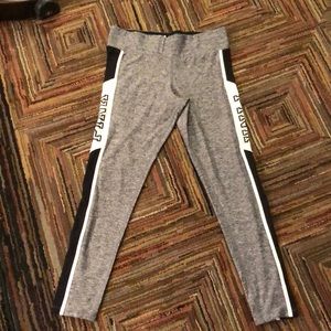 PINK Victoria Secret crop leggings sz Lg